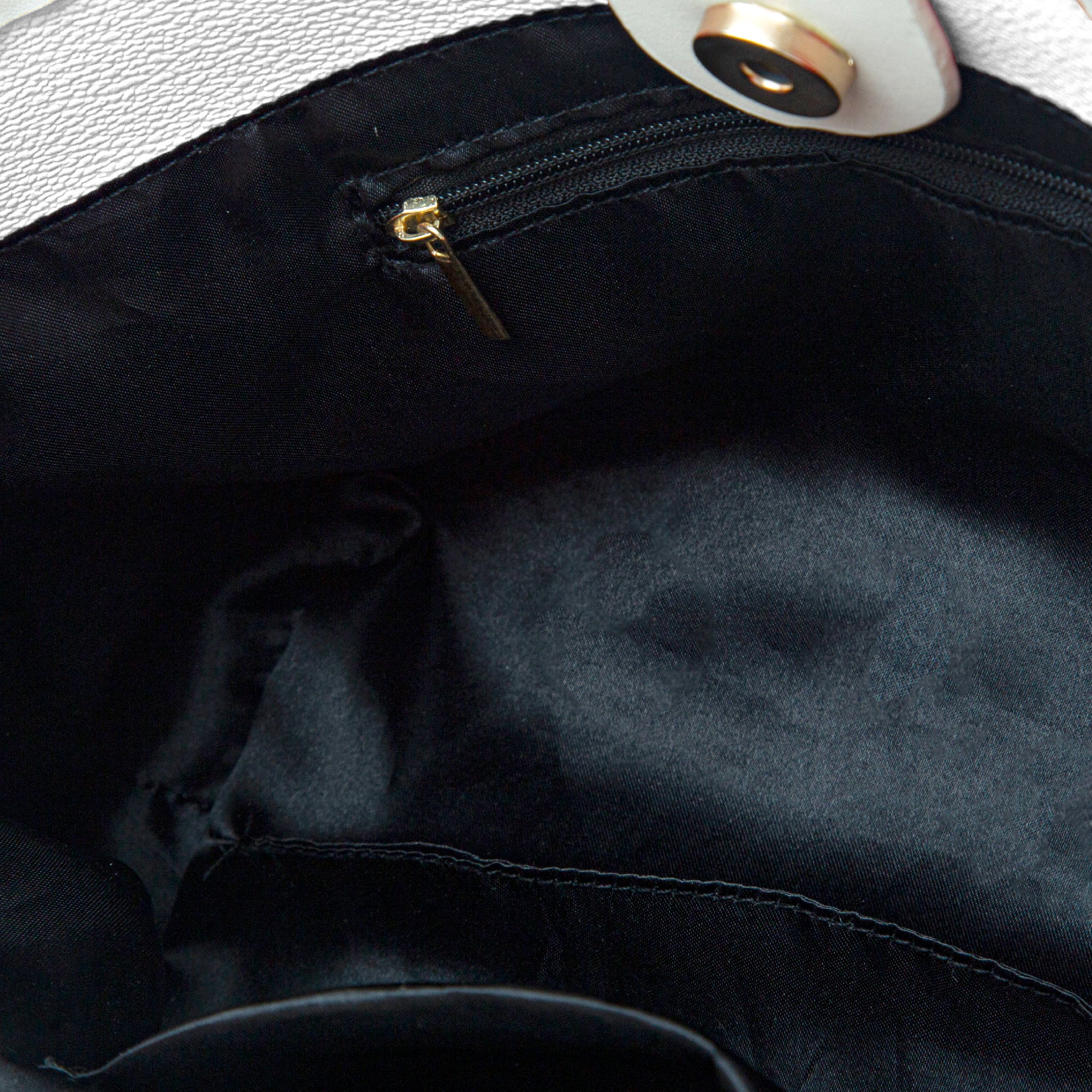 07dbd618-f9e2-4a4e-a047-96a3fdc60991_11fe8650-c337-4be4-84e0-f2367d3a4d2a